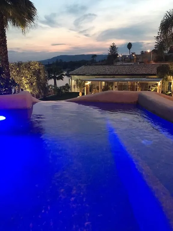 Calapetra Resort Fontane Bianche Hotell